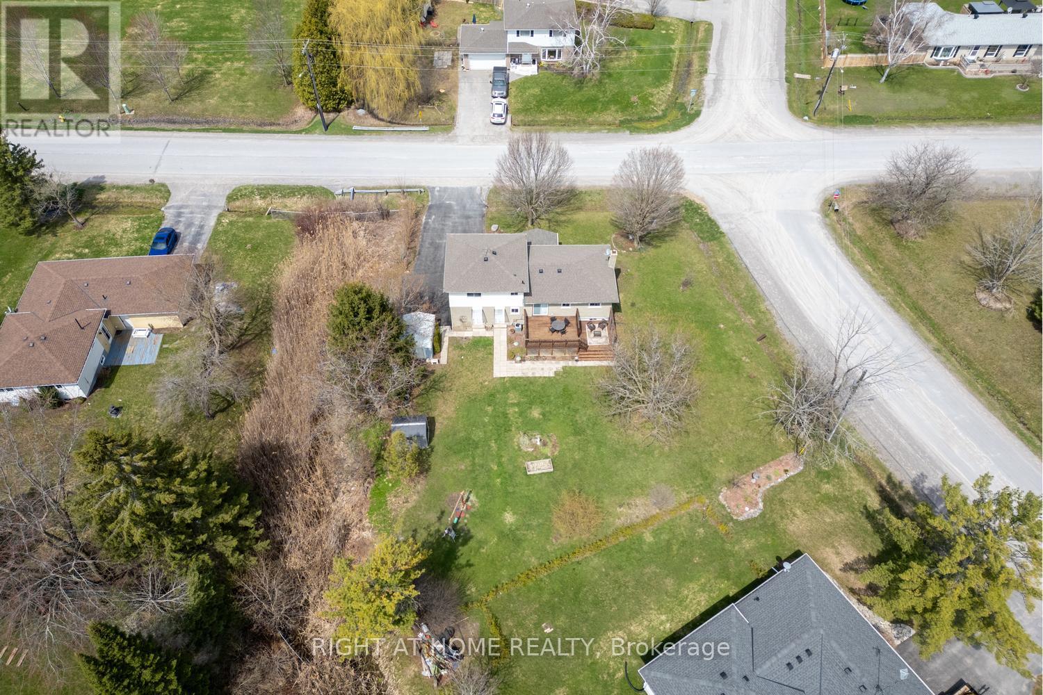 17 Crestview Avenue, Scugog, Ontario  L0B 1B0 - Photo 41 - E13040252