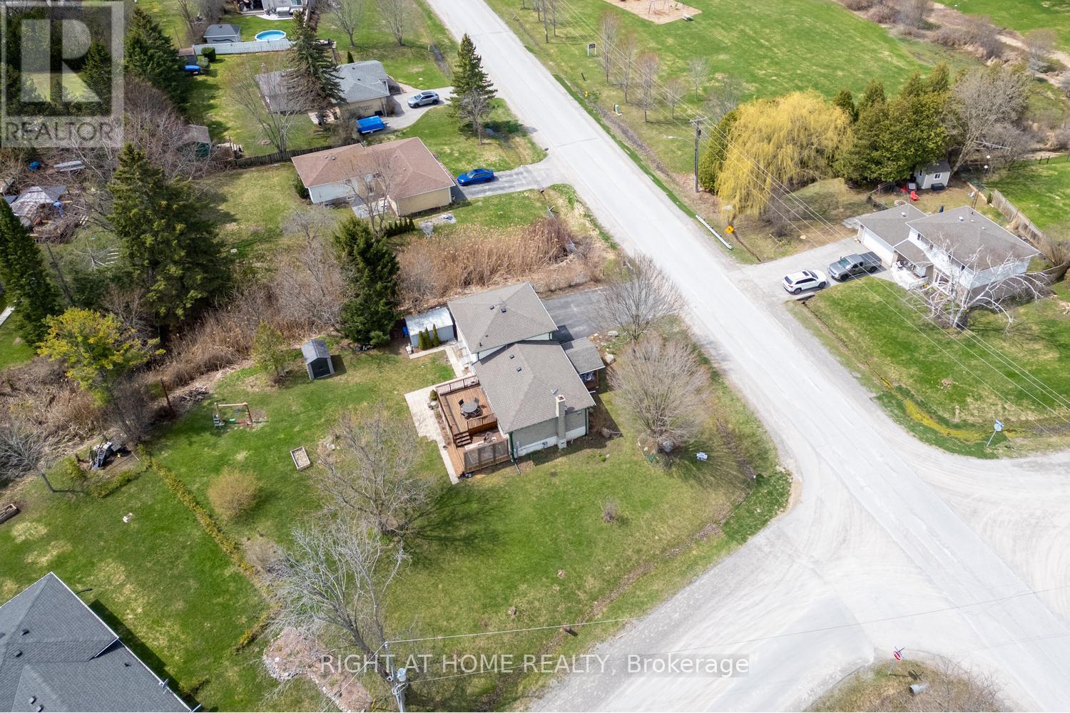 17 Crestview Avenue, Scugog, Ontario  L0B 1B0 - Photo 36 - E13040252