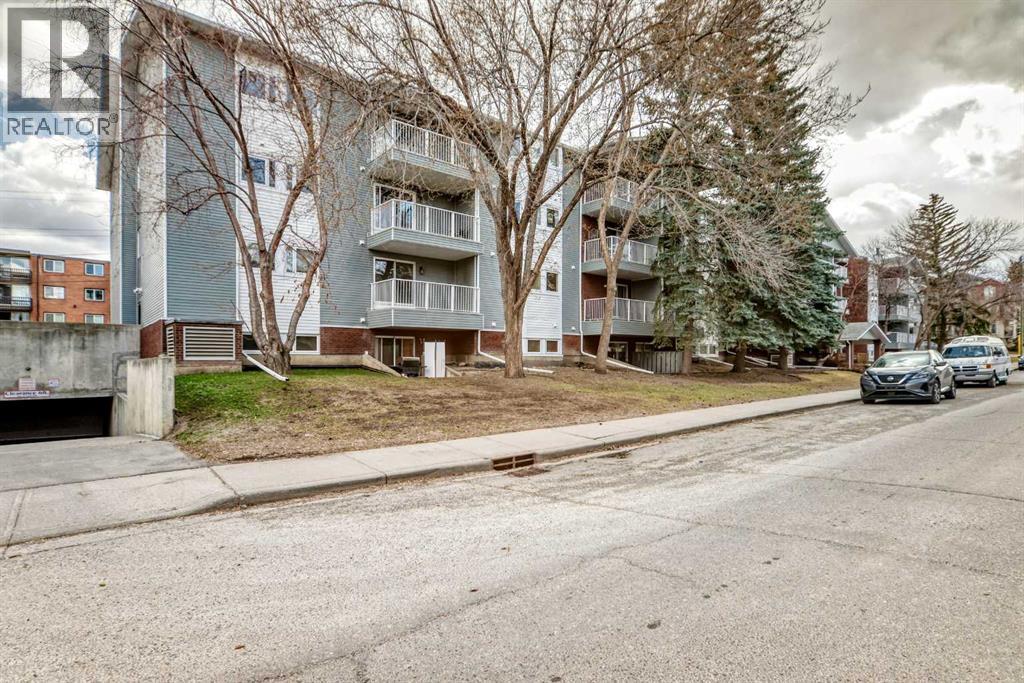 110, 525 56 Avenue SW, Calgary, Alberta