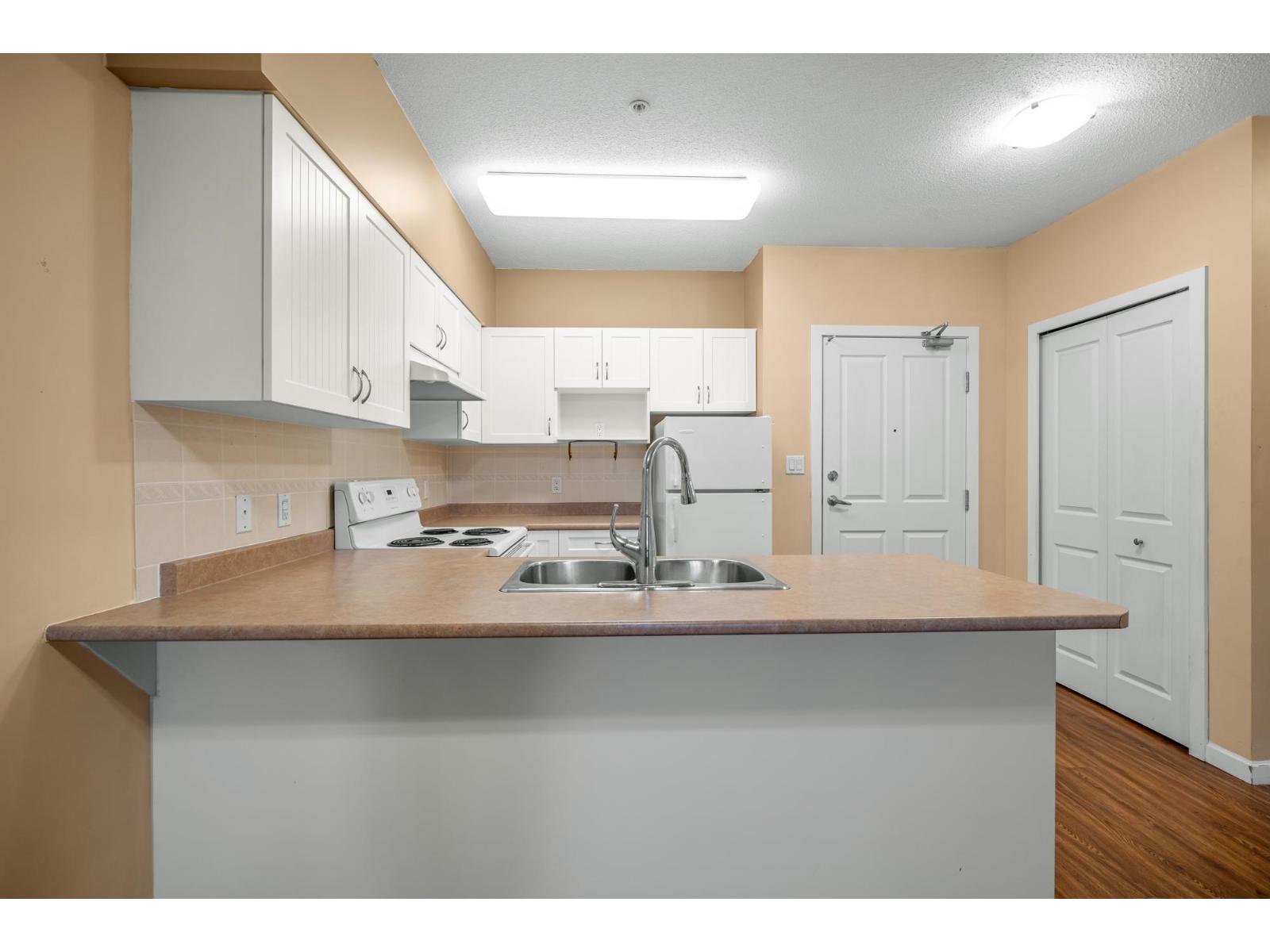 405 16068 83 Avenue Avenue, Surrey, British Columbia  V3S 8M2 - Photo 11 - R3101245