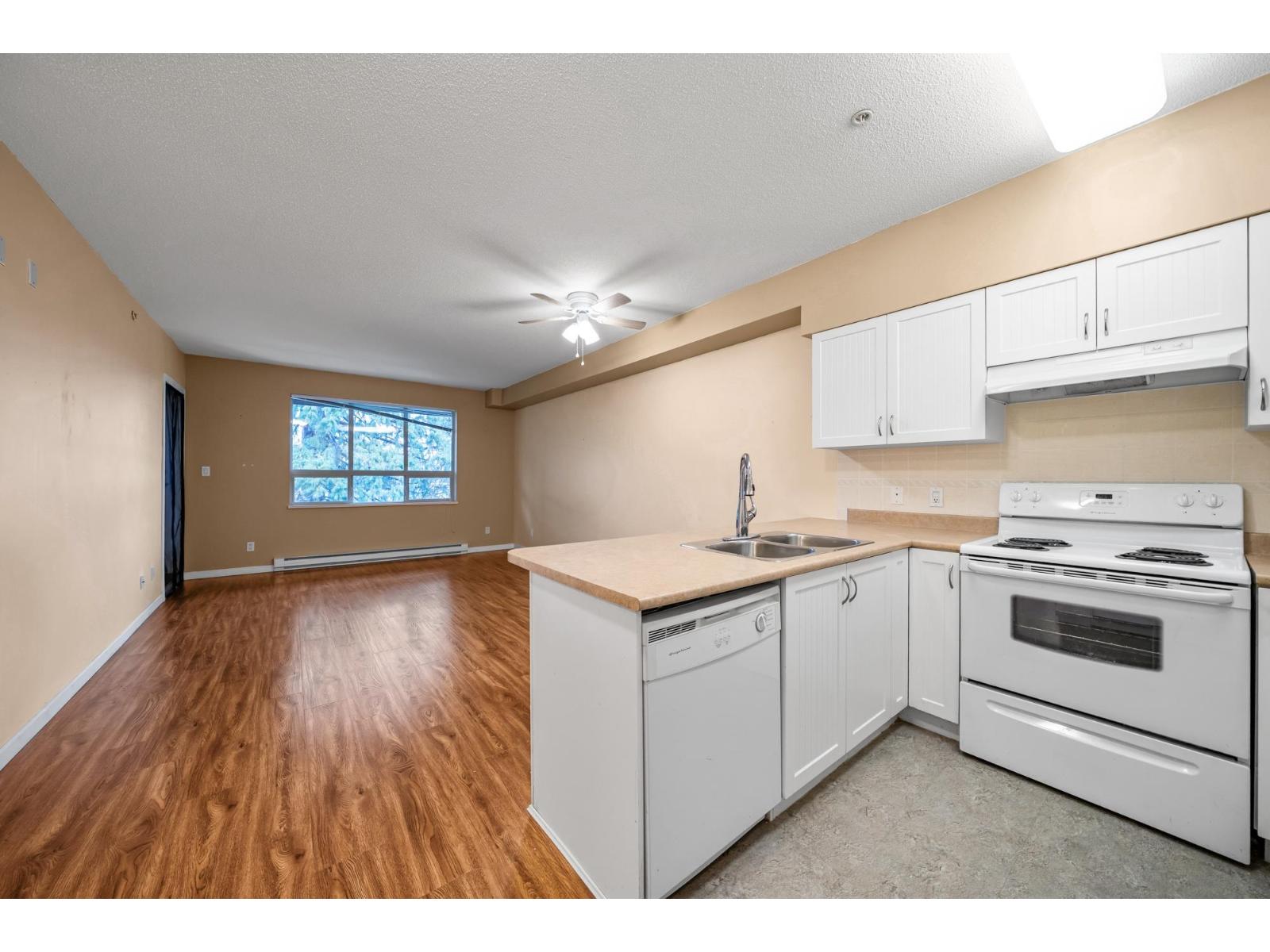 405 16068 83 Avenue Avenue, Surrey, British Columbia  V3S 8M2 - Photo 9 - R3101245