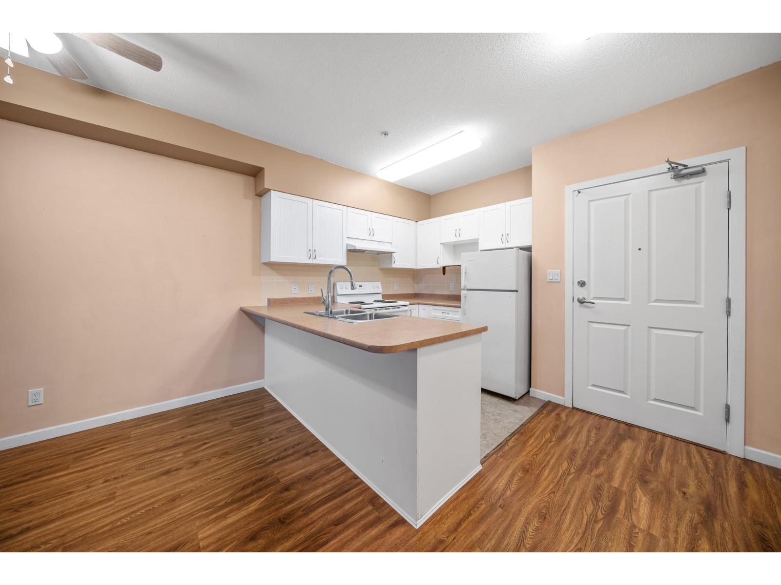 405 16068 83 Avenue Avenue, Surrey, British Columbia  V3S 8M2 - Photo 8 - R3101245