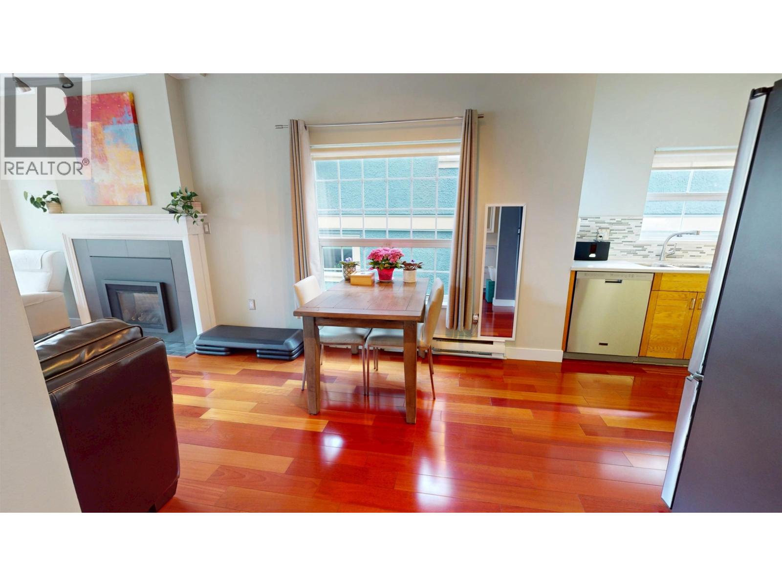 2158 W 3rd Avenue, Vancouver, British Columbia  V6K 1L1 - Photo 6 - R3113534