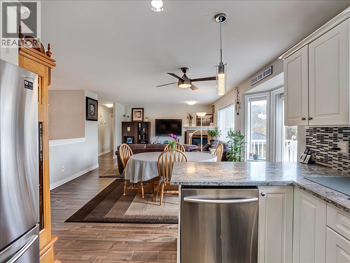 1486 37th Street, Castlegar, British Columbia  V1N 4J5 - Photo 31 - 10384575