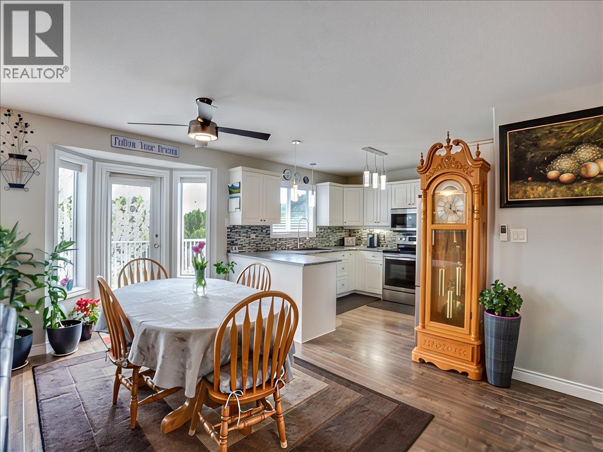 1486 37th Street, Castlegar, British Columbia  V1N 4J5 - Photo 26 - 10384575