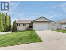 1486 37th Street, Castlegar, British Columbia