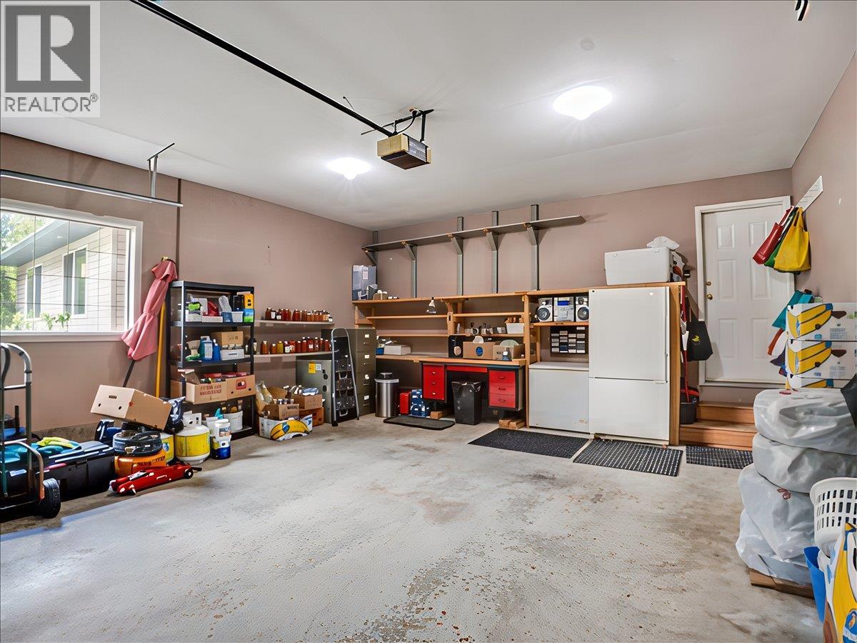 1486 37th Street, Castlegar, British Columbia  V1N 4J5 - Photo 42 - 10384575