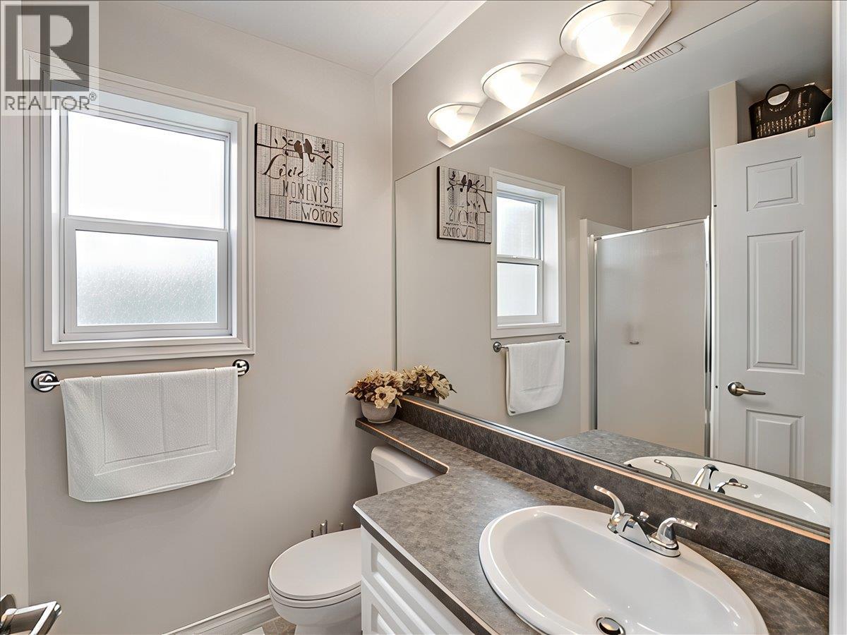 1486 37th Street, Castlegar, British Columbia  V1N 4J5 - Photo 37 - 10384575