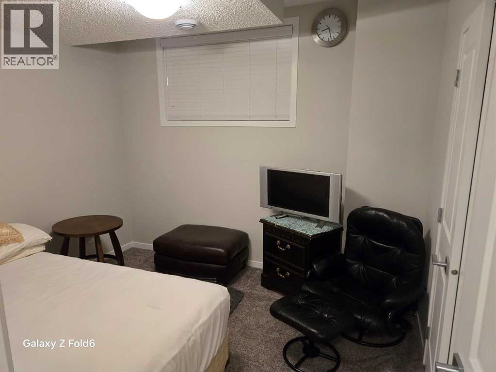 281 Creekside Boulevard Sw, Calgary, Alberta  T2X 4X9 - Photo 21 - A2304798