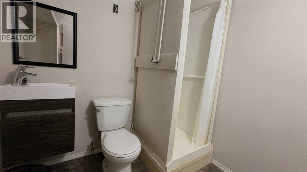 725 7 Avenue, Wainwright, Alberta  T9W 1C1 - Photo 14 - A2294974