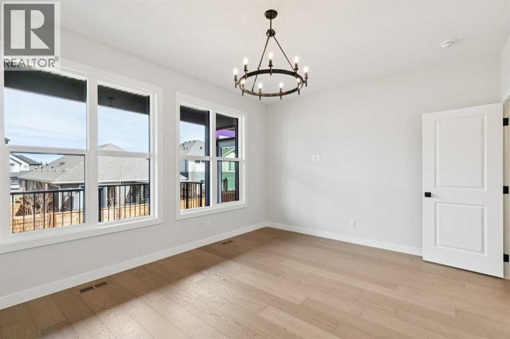 640 Shawnee Terrace SW, Calgary, Alberta  T2Y 0X5 - Photo 15 - A2305029