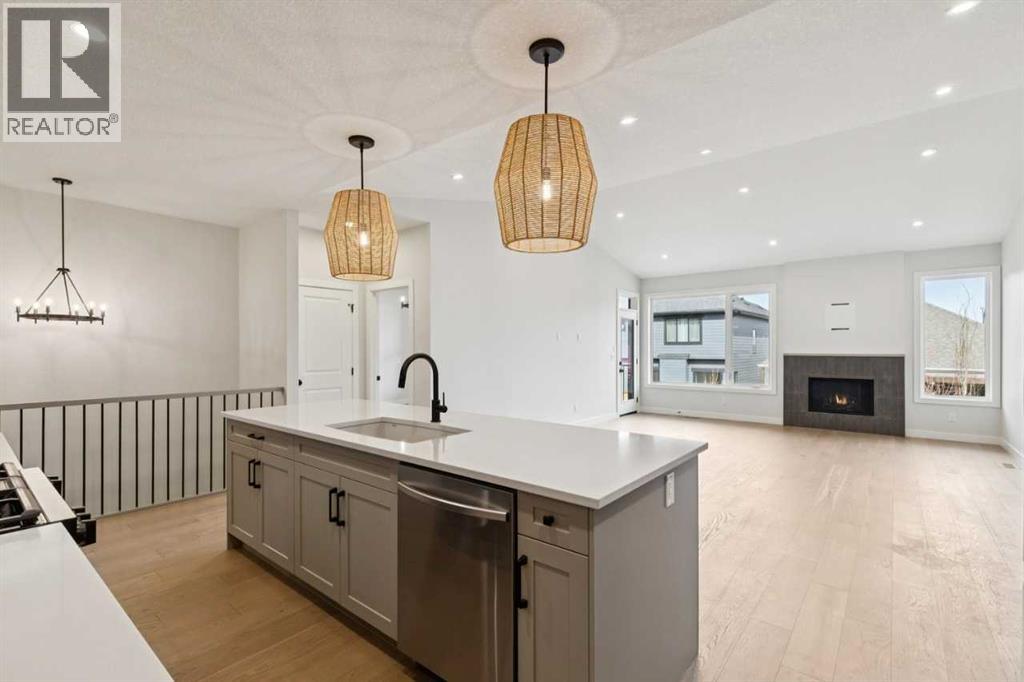 640 Shawnee Terrace SW, Calgary, Alberta  T2Y 0X5 - Photo 6 - A2305029