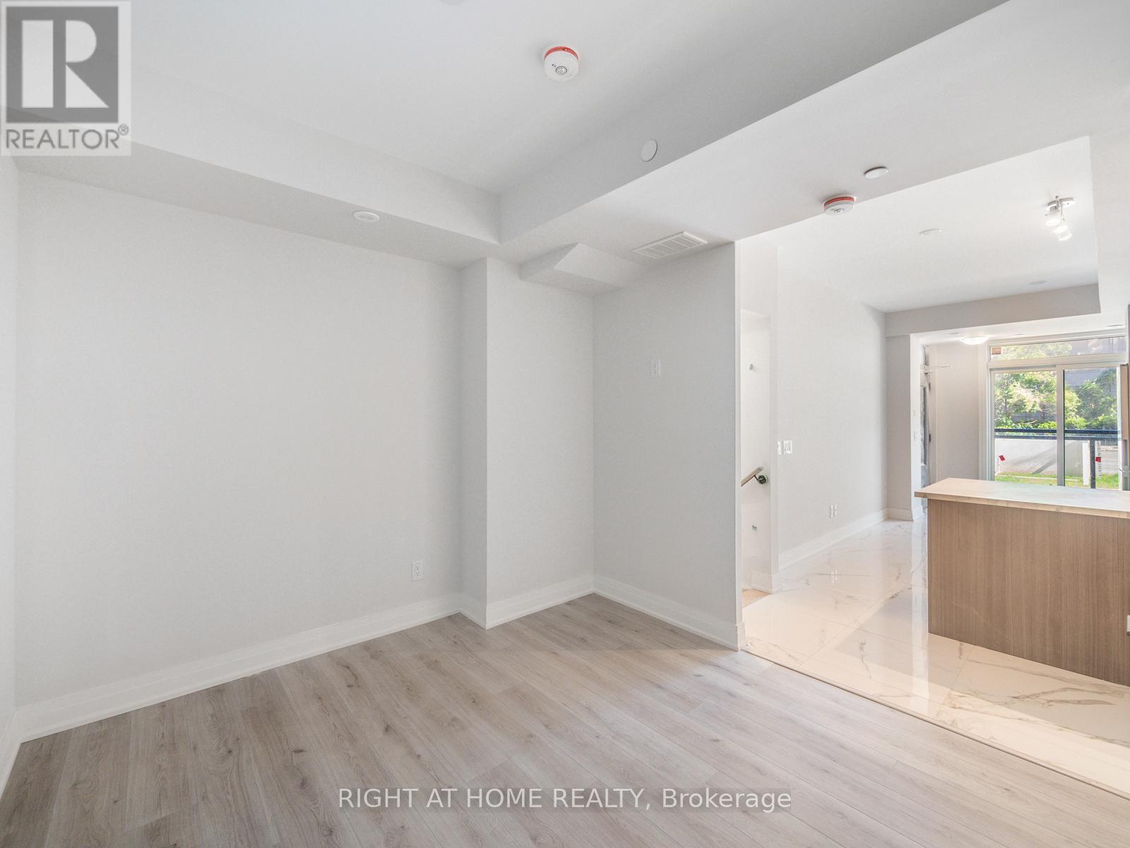 5 - 262 Finch Avenue E, Toronto, Ontario  M2N 0L3 - Photo 10 - C13043472