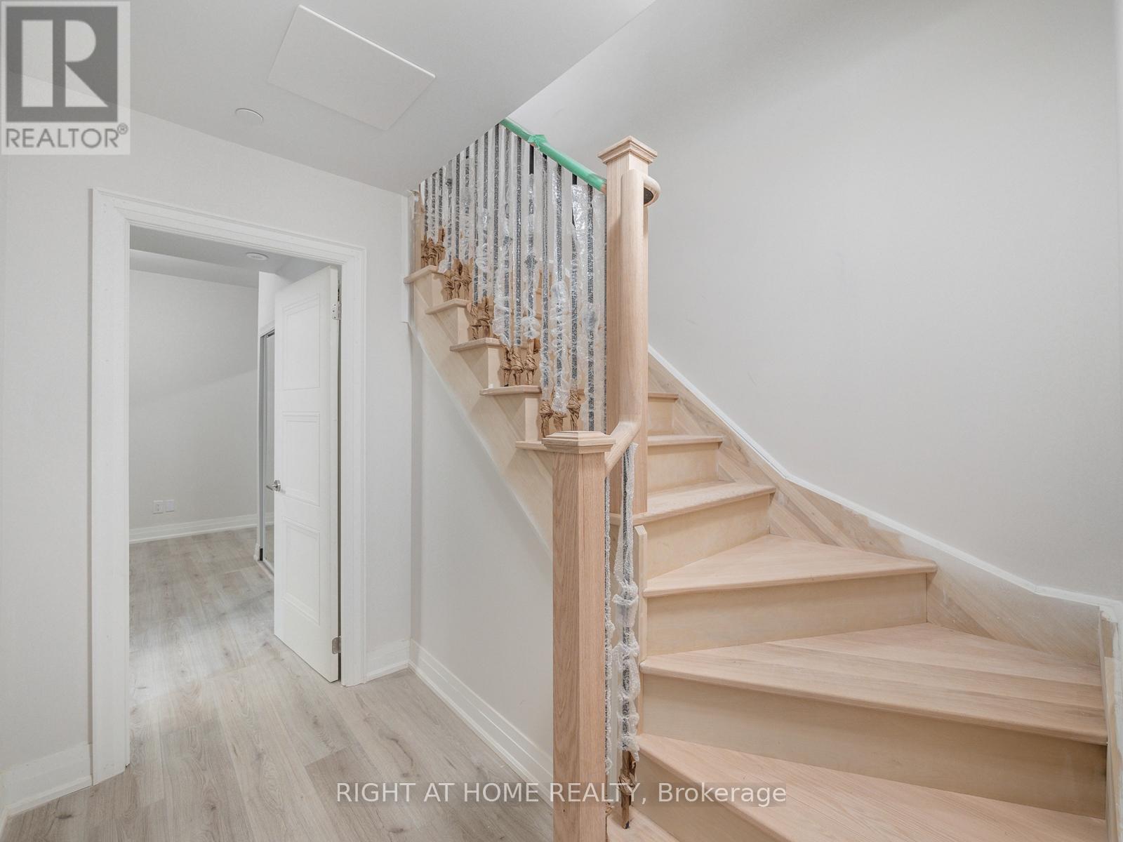 5 - 262 Finch Avenue E, Toronto, Ontario  M2N 0L3 - Photo 11 - C13043472