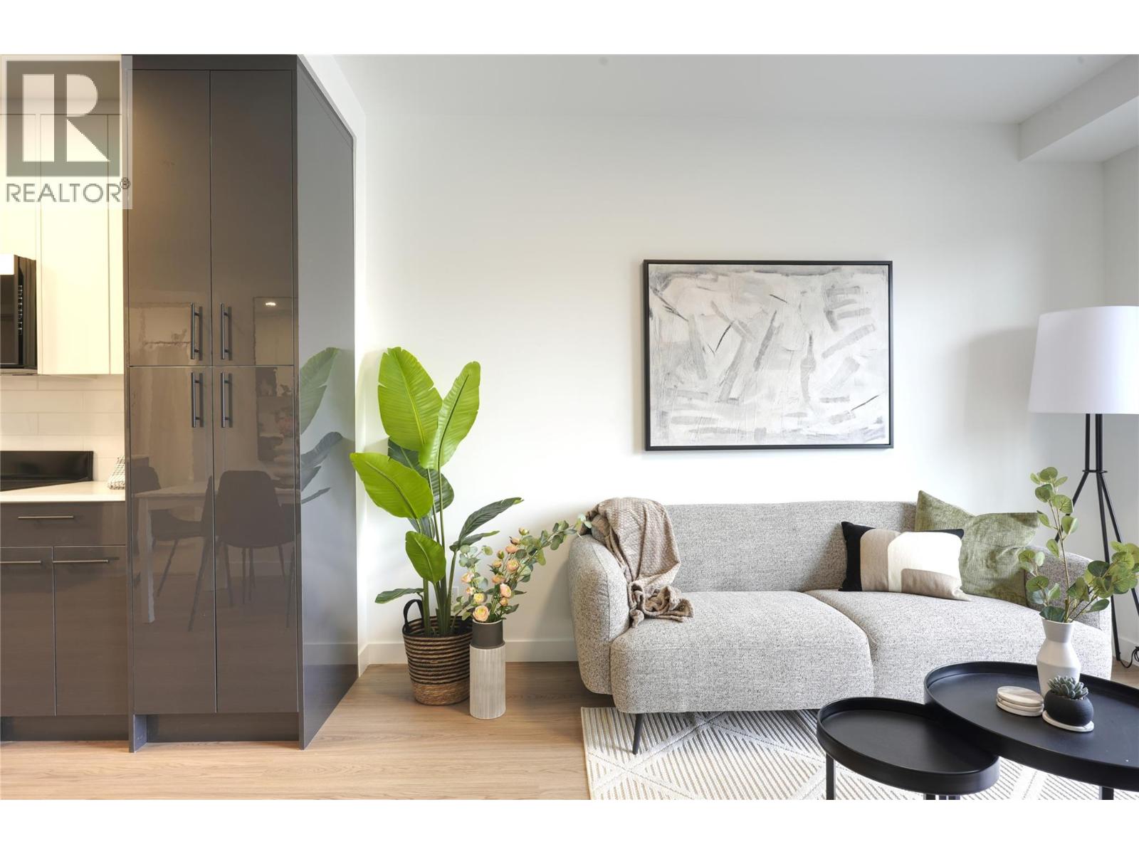 1380 Pridham Avenue Unit# 214, Kelowna, British Columbia  V1Y 6B5 - Photo 4 - 10384586