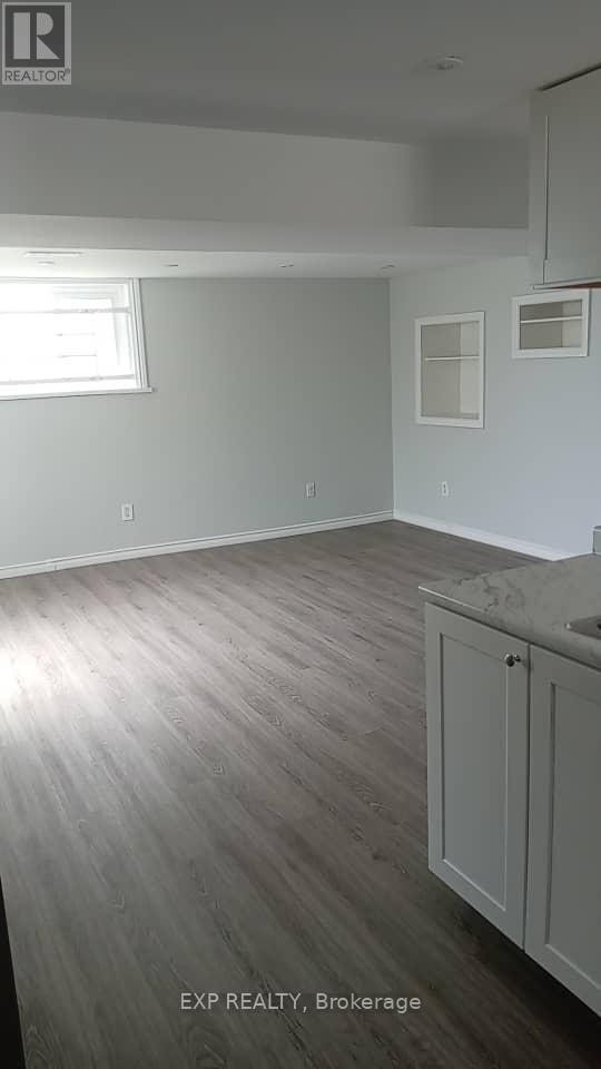 631 Crerar Avenue, Oshawa, Ontario  L1H 2W7 - Photo 3 - E13043436