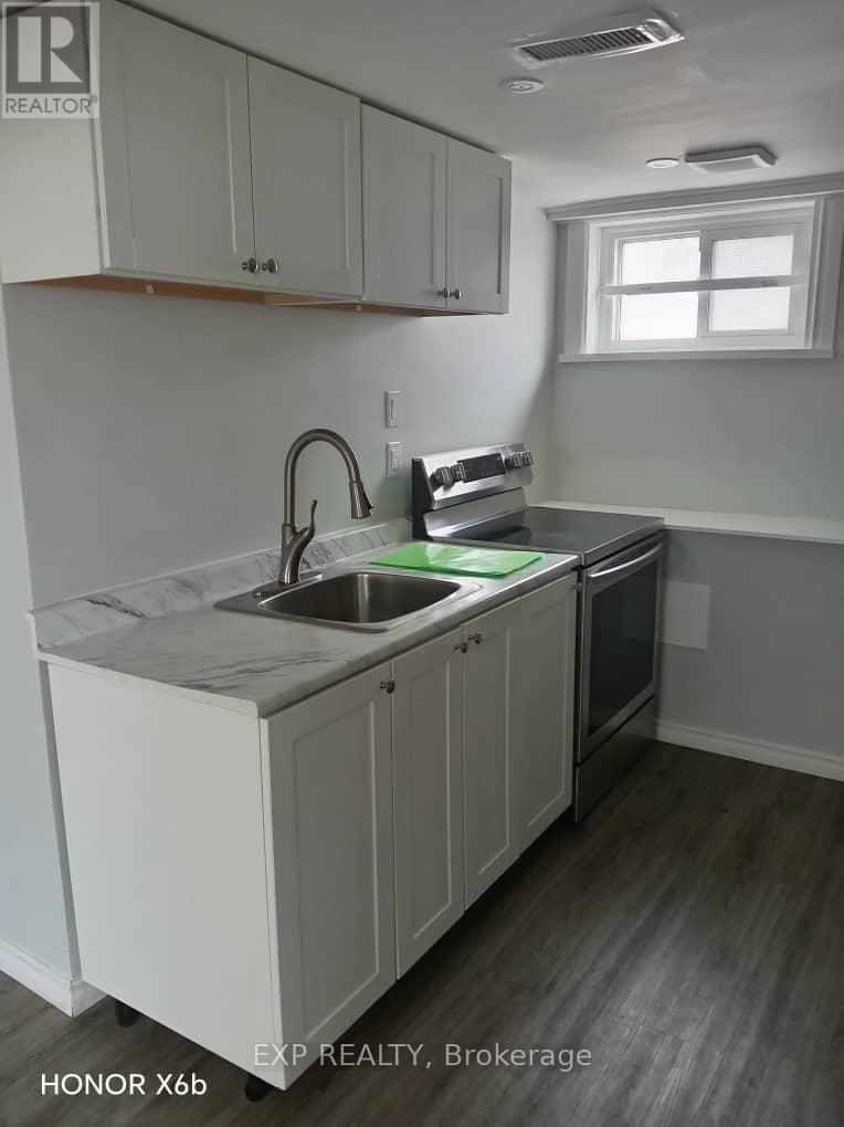 631 Crerar Avenue, Oshawa, Ontario  L1H 2W7 - Photo 4 - E13043436