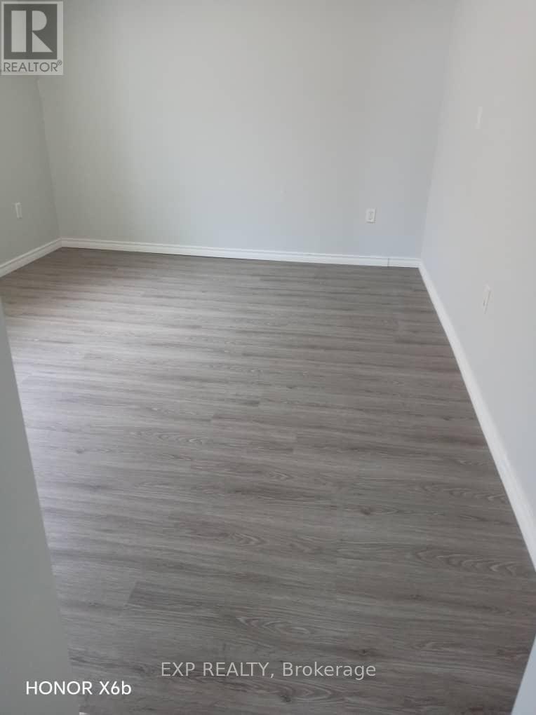 631 Crerar Avenue, Oshawa, Ontario  L1H 2W7 - Photo 9 - E13043436