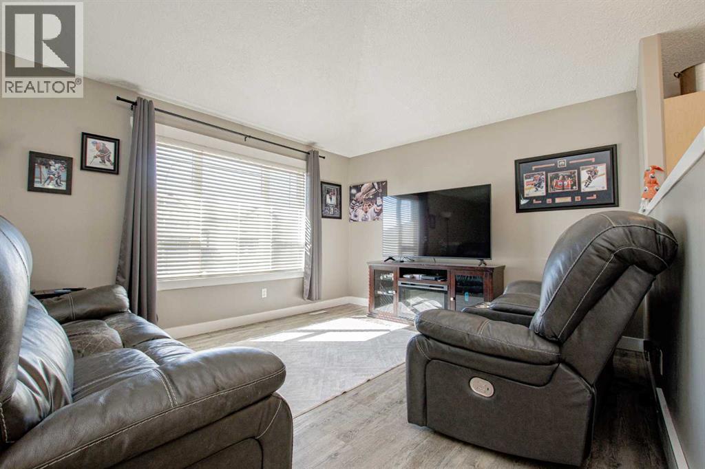 11238 75 Avenue, Grande Prairie, Alberta  T8W 0C5 - Photo 2 - A2302534