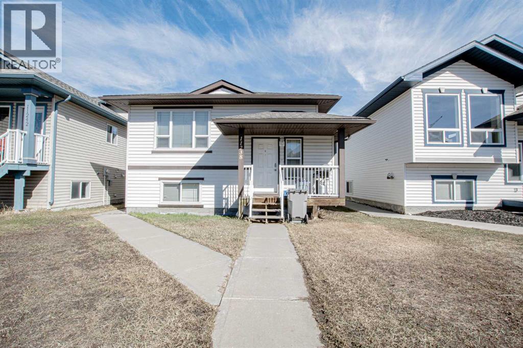 11238 75 Avenue, Grande Prairie, Alberta  T8W 0C5 - Photo 1 - A2302534