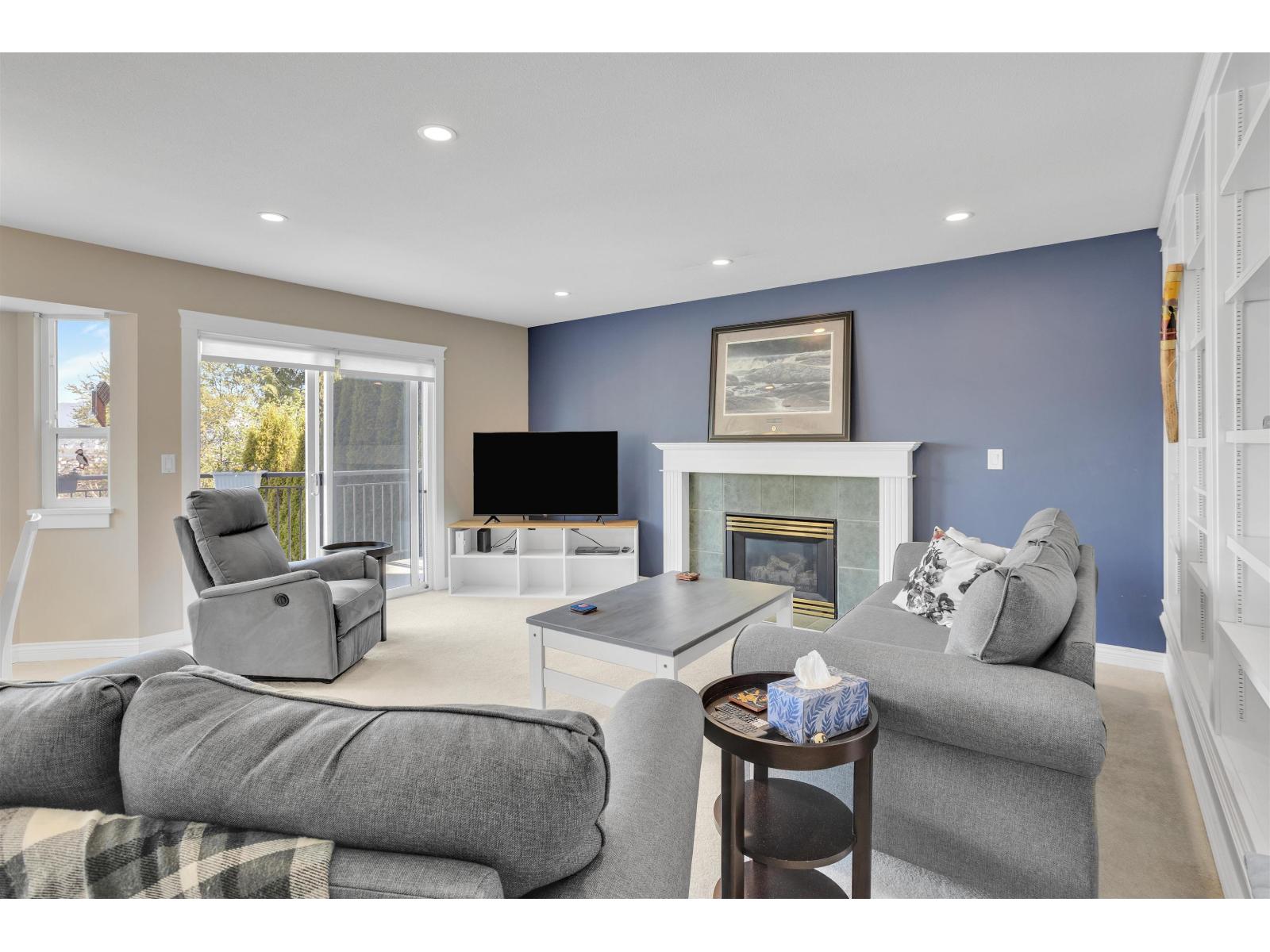 12015 100a Avenue, Surrey, British Columbia  V3V 2Y4 - Photo 12 - R3113891