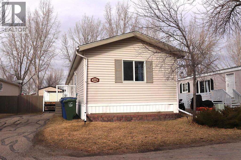 308 Station Boulevard, Coaldale, Alberta
