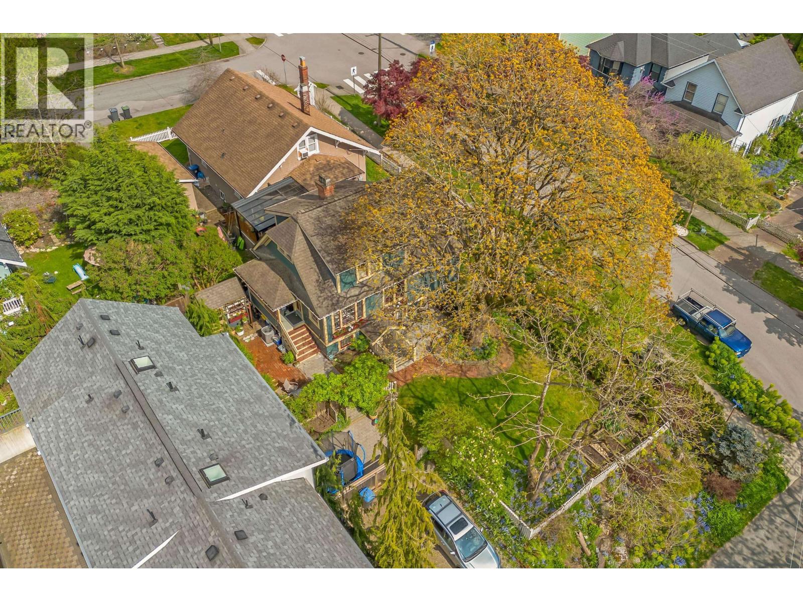 905 Third Avenue, New Westminster, British Columbia  V3M 1P4 - Photo 33 - R3115700