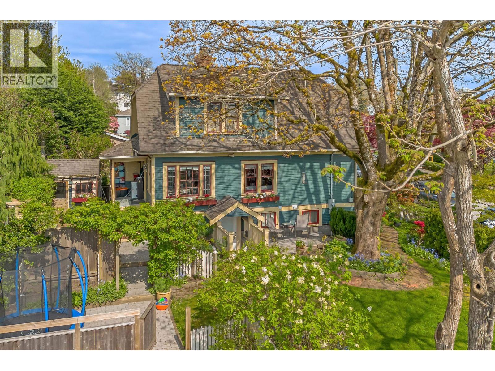 905 Third Avenue, New Westminster, British Columbia  V3M 1P4 - Photo 39 - R3115700