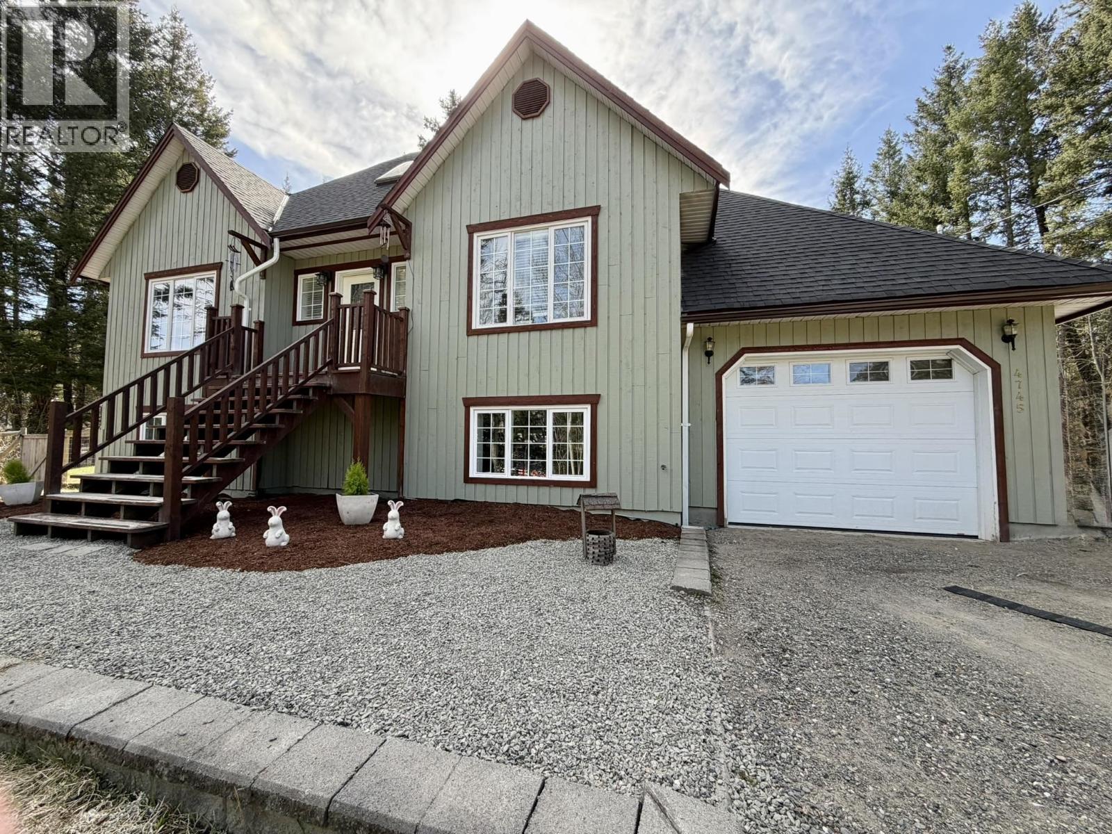 4745 ANZEEON ROAD, 108 Mile Ranch, British Columbia