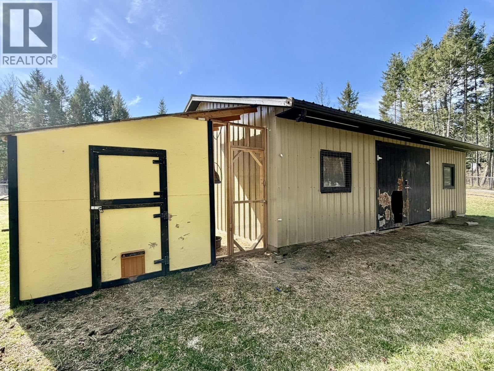 4745 Anzeeon Road, 108 Mile Ranch, British Columbia  V0K 2Z0 - Photo 33 - R3096718