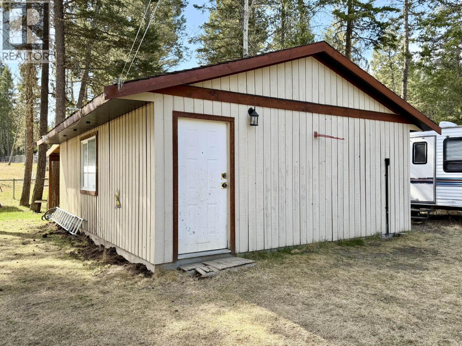 4745 Anzeeon Road, 108 Mile Ranch, British Columbia  V0K 2Z0 - Photo 34 - R3096718