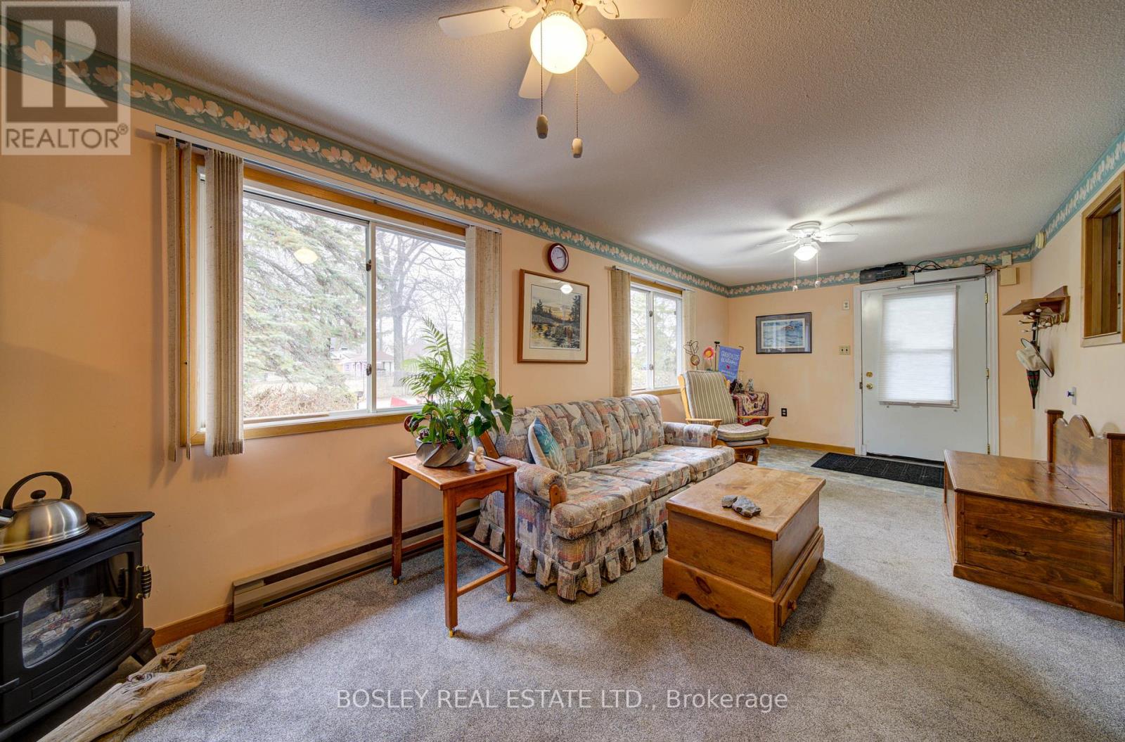 310 Tiny Beaches Road S, Tiny, Ontario  L0L 2J0 - Photo 11 - S12966378