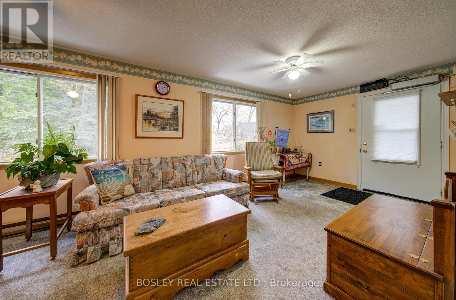 310 Tiny Beaches Road S, Tiny, Ontario  L0L 2J0 - Photo 17 - S12966378