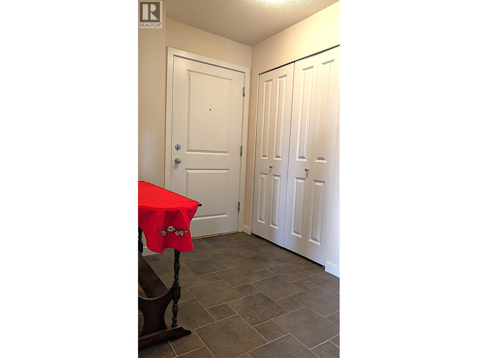 305 6508 Denbigh Avenue, Burnaby, British Columbia  V5H 4W6 - Photo 13 - R3115605