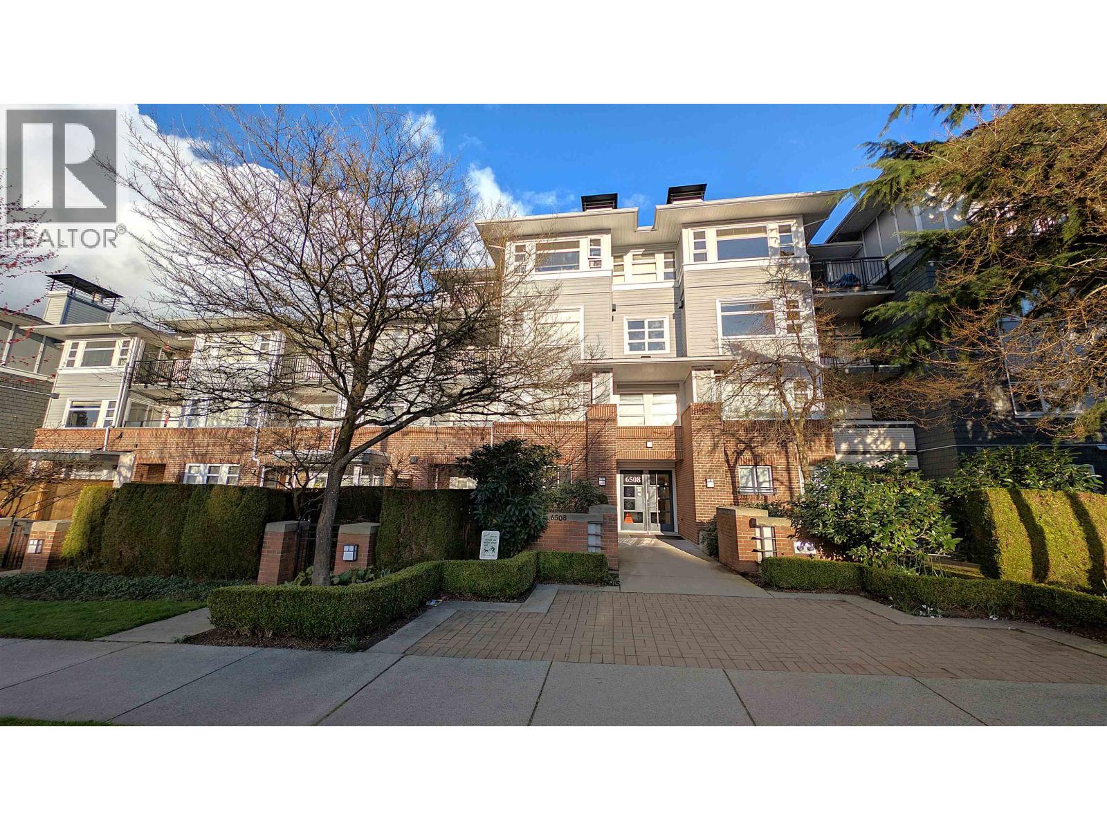 305 6508 DENBIGH AVENUE, Burnaby, British Columbia