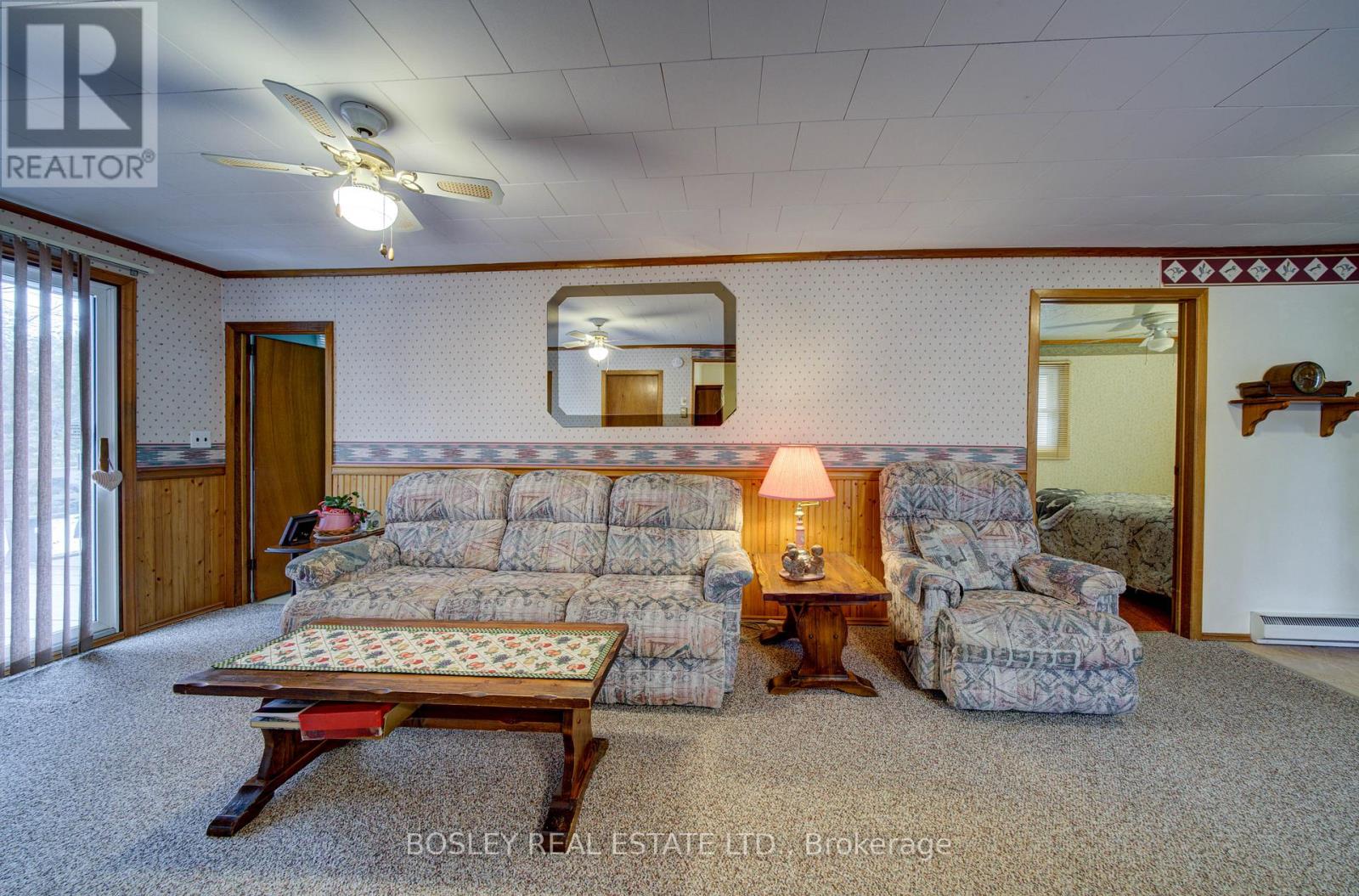 310 Tiny Beaches Road S, Tiny, Ontario  L0L 2J0 - Photo 14 - S12966378