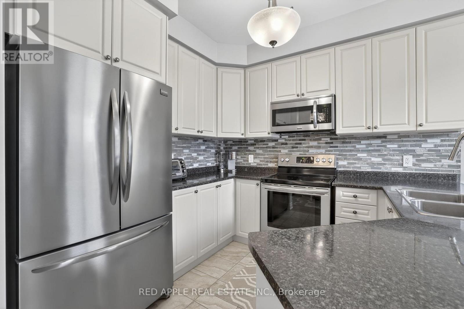 347 Luck Court, Newmarket, Ontario  L3X 0J5 - Photo 11 - N13043420