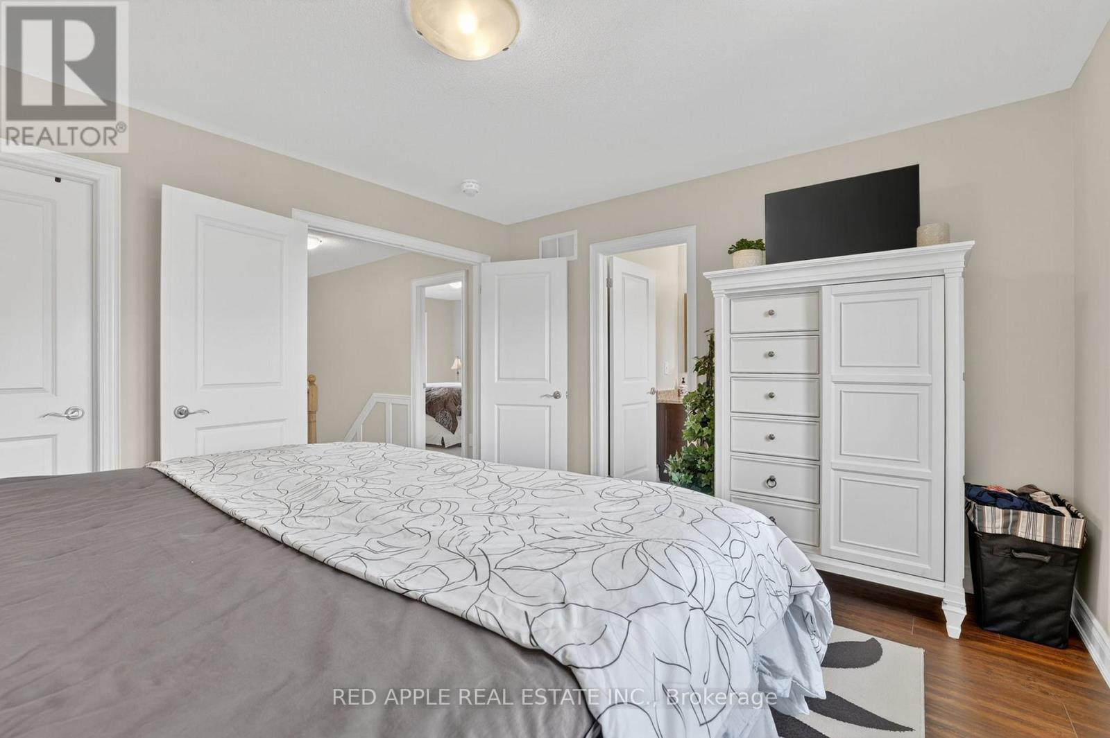 347 Luck Court, Newmarket, Ontario  L3X 0J5 - Photo 17 - N13043420