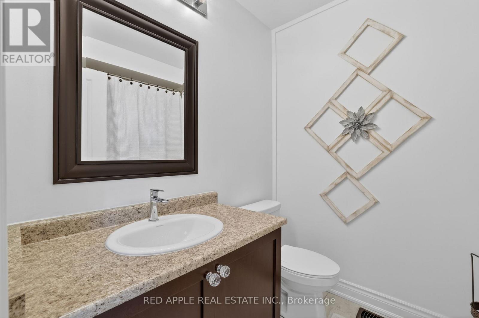 347 Luck Court, Newmarket, Ontario  L3X 0J5 - Photo 23 - N13043420