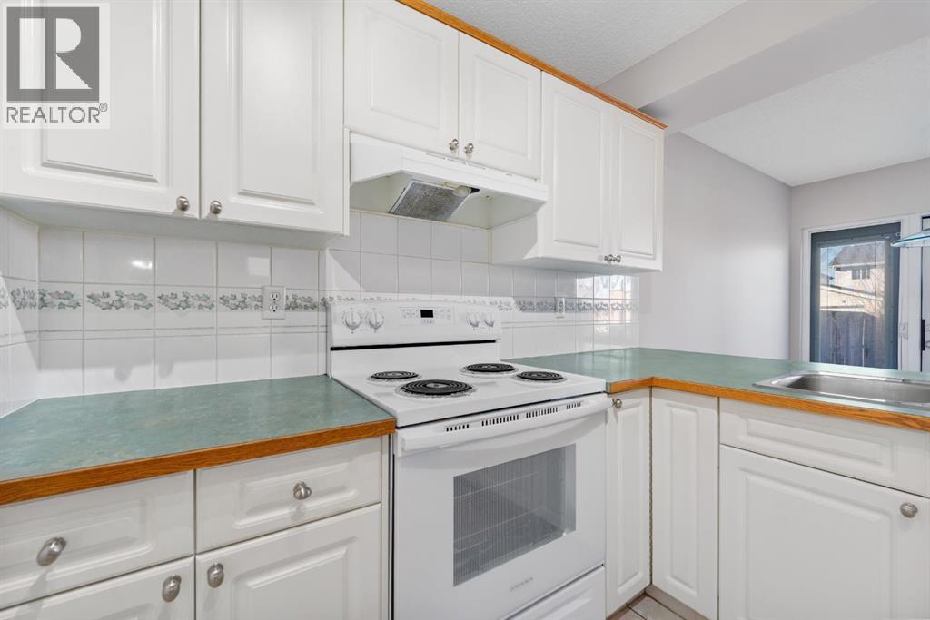 45 Country Hills Crescent NW, Calgary, Alberta  T3K 5A8 - Photo 15 - A2304090