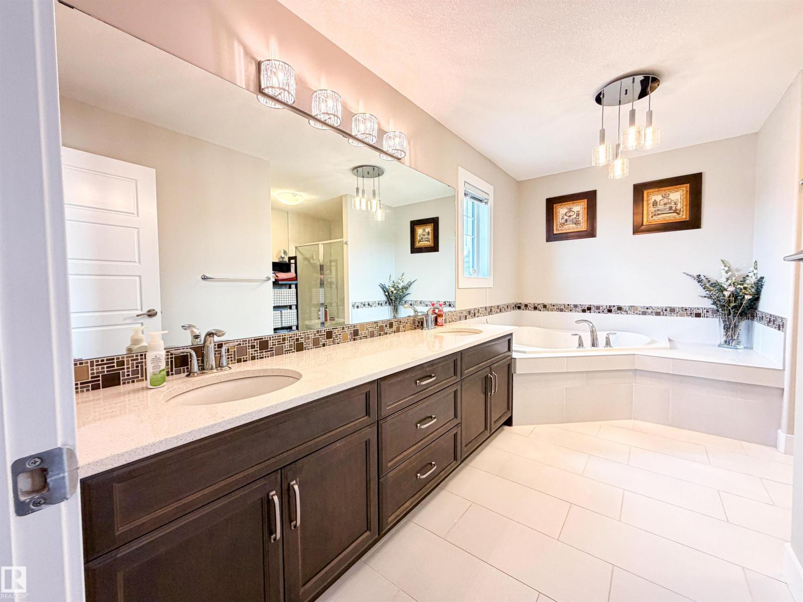 9004 24 Av Sw, Edmonton, Alberta  T6X 1A6 - Photo 38 - E4484160