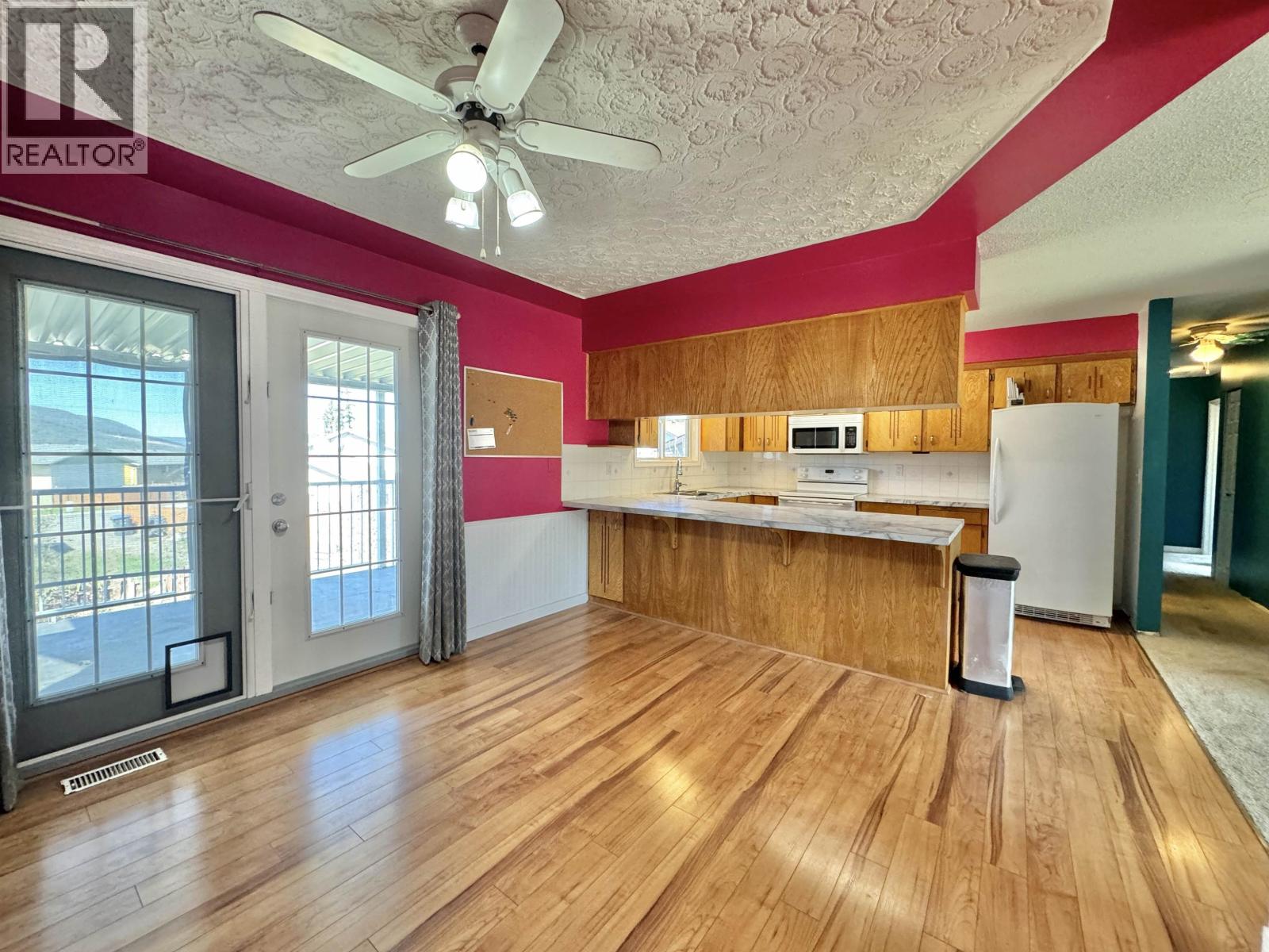 245 Litzenburg Crescent, Williams Lake, British Columbia  V2G 4G7 - Photo 4 - R3115728