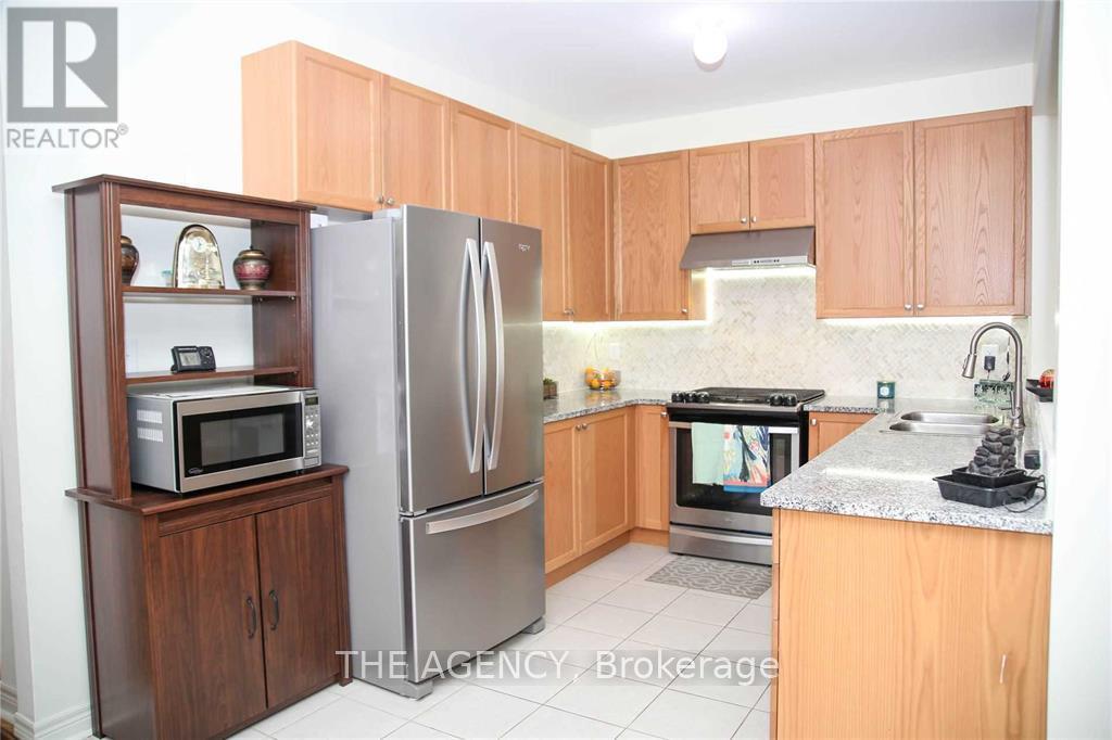 647 Mockridge Terrace S, Milton, Ontario  L9T 8W1 - Photo 11 - W13043426