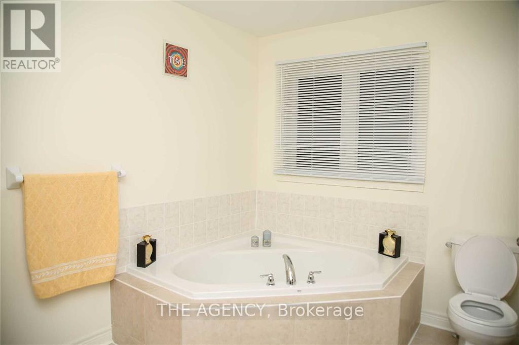 647 Mockridge Terrace S, Milton, Ontario  L9T 8W1 - Photo 15 - W13043426