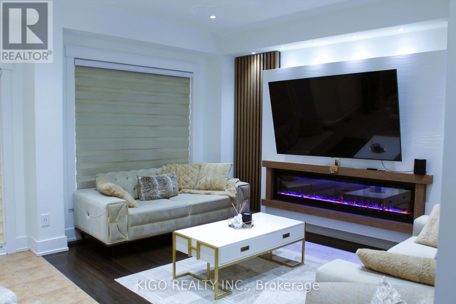 53 Education Road, Brampton, Ontario  L6P 3P3 - Photo 5 - W13043442