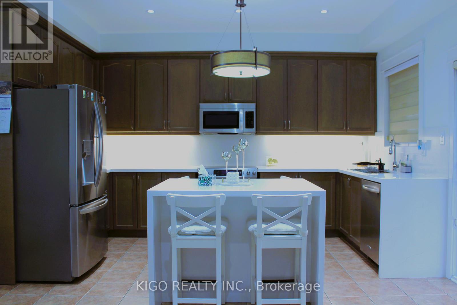 53 Education Road, Brampton, Ontario  L6P 3P3 - Photo 6 - W13043442