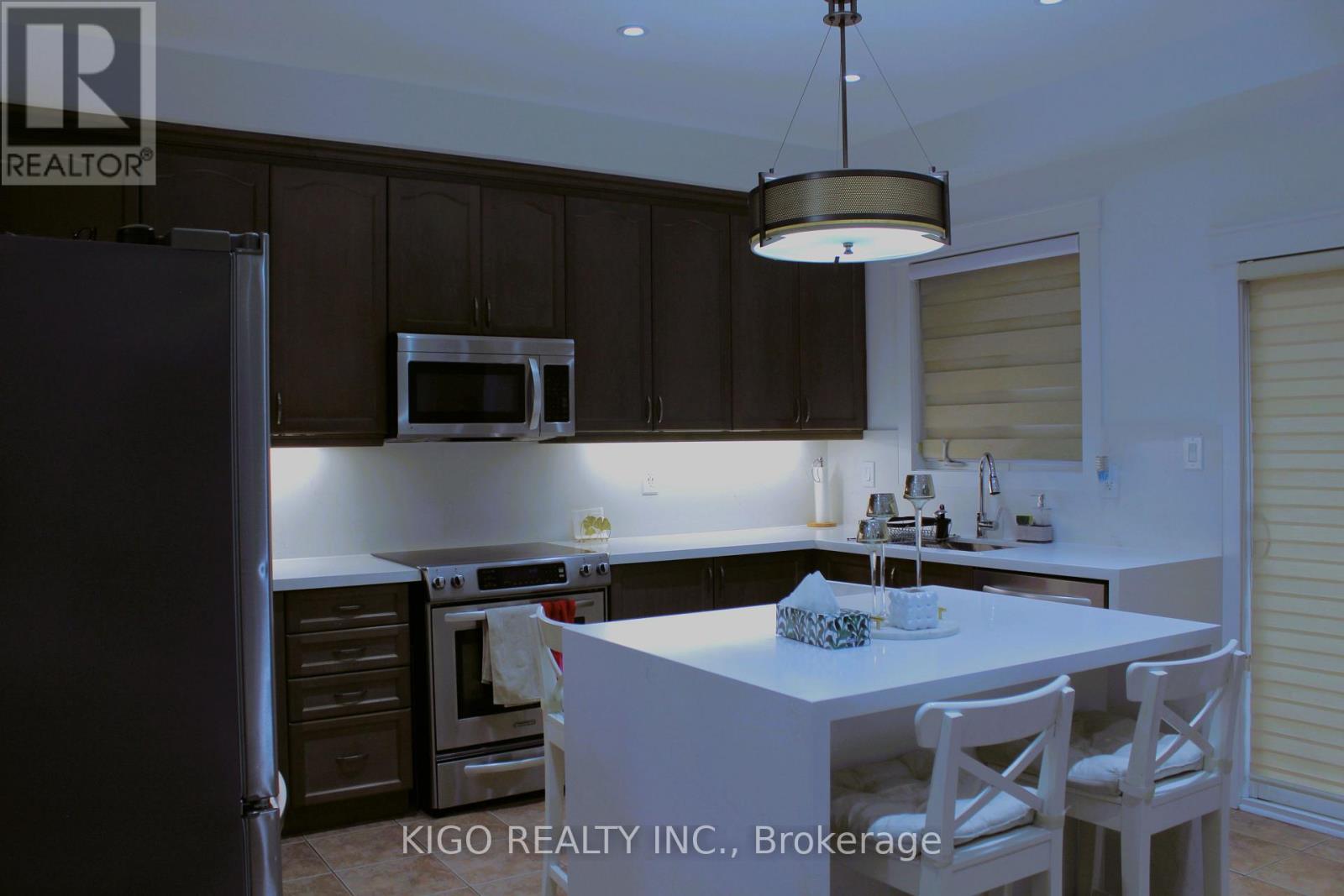 53 Education Road, Brampton, Ontario  L6P 3P3 - Photo 7 - W13043442