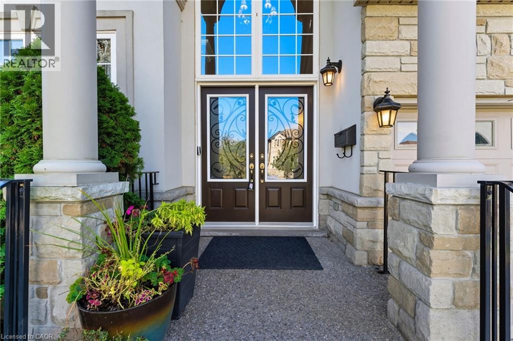 20 LORUPE Court, Ancaster, Ontario