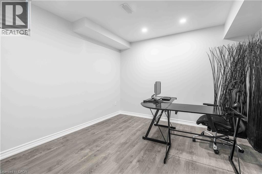 51 Showcase Drive, Hamilton, Ontario  L0R 1P0 - Photo 37 - 40822638