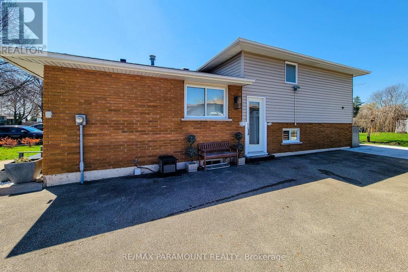 2827 Fredonia Drive, Niagara Falls, Ontario  L2J 3M8 - Photo 22 - X13043446
